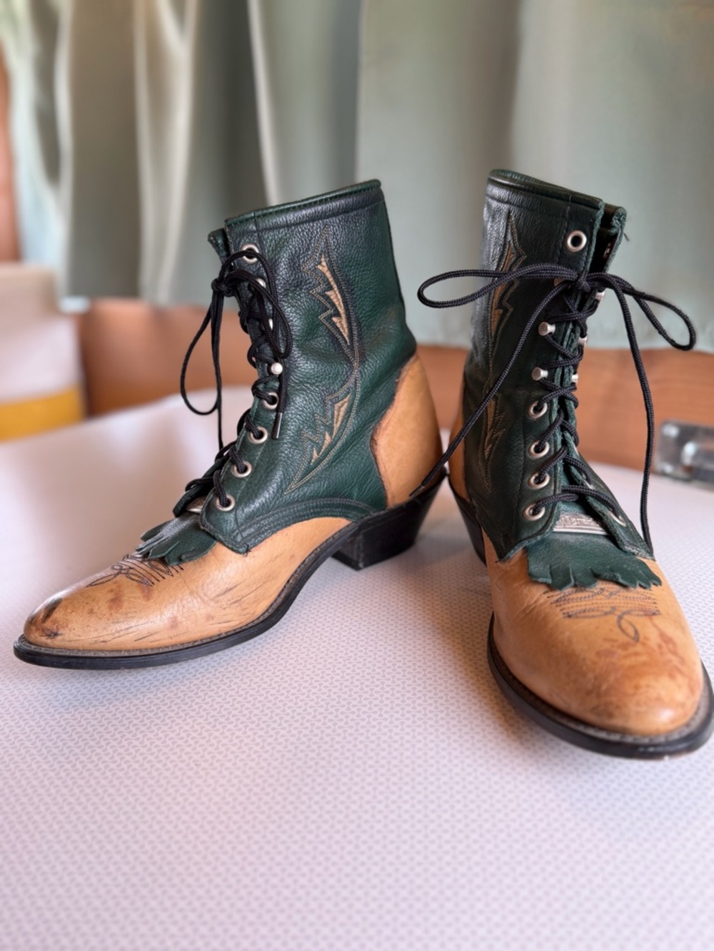Vintage Laredo Green and Tan Lace-Up Western Kiltie Boots